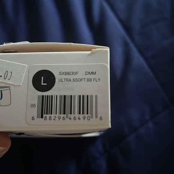 2 PAIRS OF SAXX BRIEFS - Picture 6 of 7